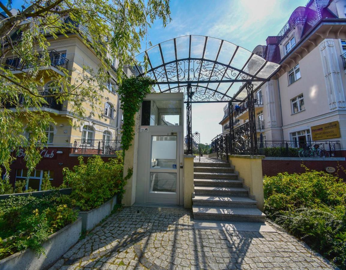 Korona Piastow - Apartamenty Na Wyspie - Parking - Taras Swinoujscie Exterior photo